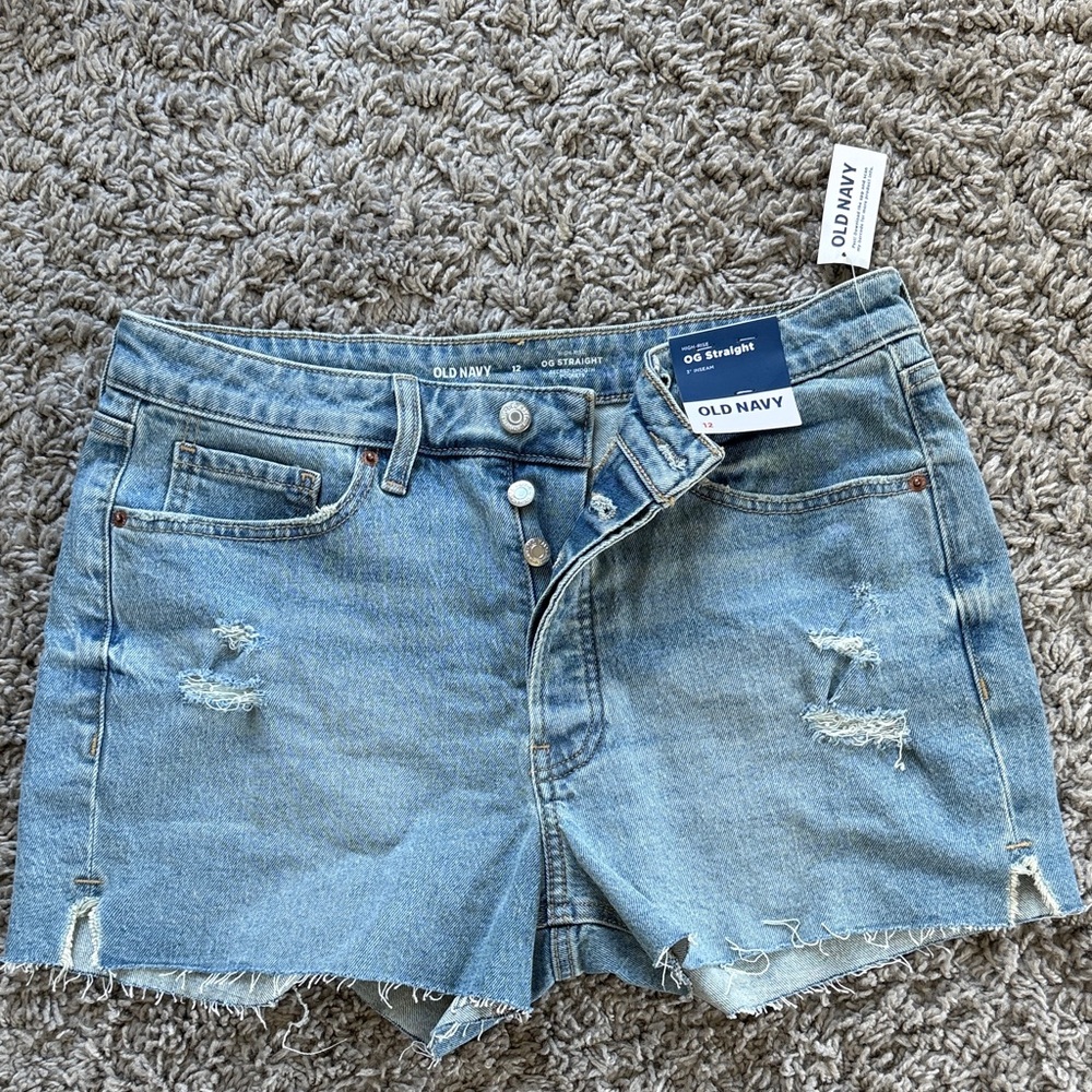 Old Navy Women's Distressed Denim Shorts